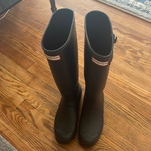 Black Hunter Boots